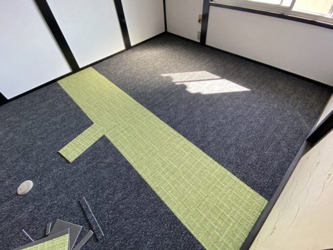 タイルカーペット仕上げ　内装工事