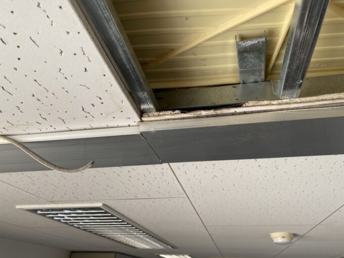 天井　ジプトーン張替え　雨漏り修理