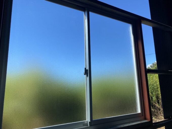 明り取りのために、窓を新設