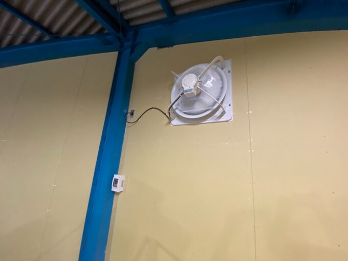 大型換気扇・・・