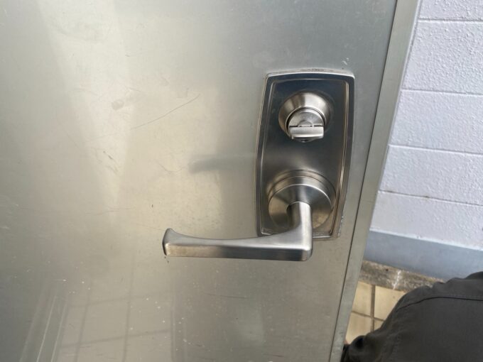 レバーハンドル交換（握り玉からレバーハンドルへ）